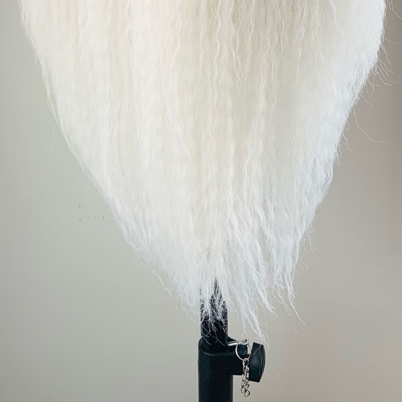 Long White Lace Front Synthetic Wig for Events or Cosplay - Picture 13 of 13